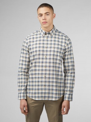 White Ben Sherman Signature Oxford Check Shirts | 8732-LHNCB