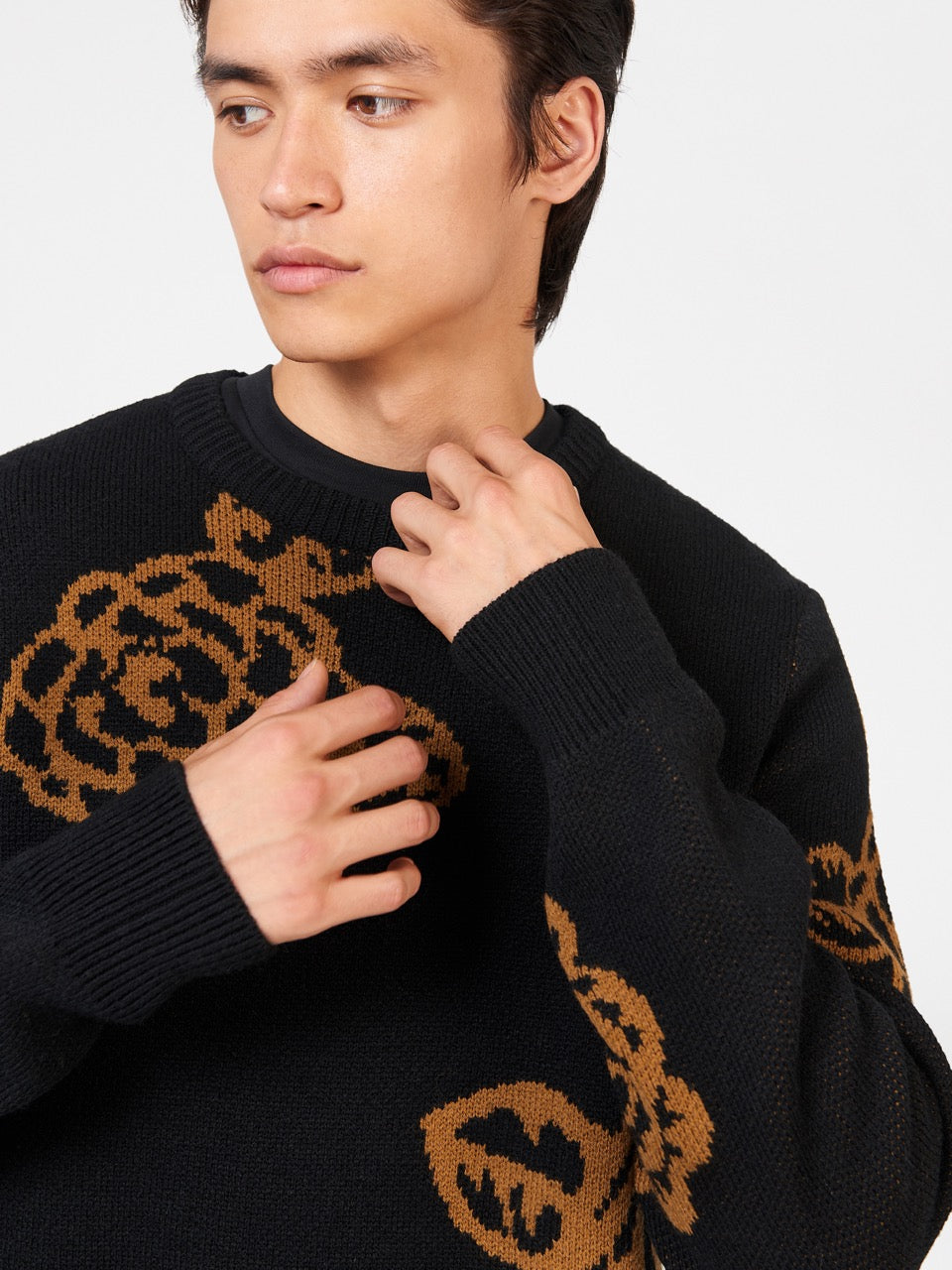 Black Ben Sherman Winter Floral Knitwear | 0958-GNEDZ