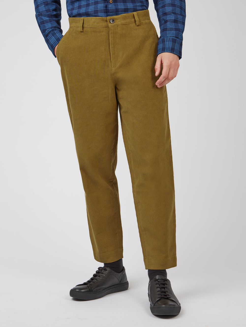 Brown Ben Sherman Tapered Corduroy Pants | 8562-HCFZY