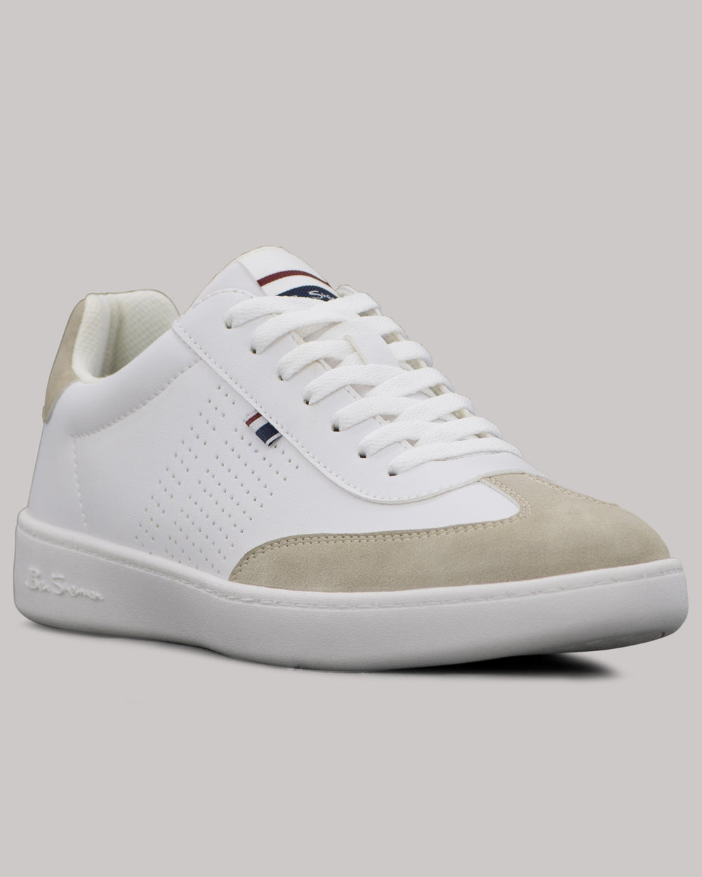 White Ben Sherman Glasgow Sneakers | 6238-NJTPH