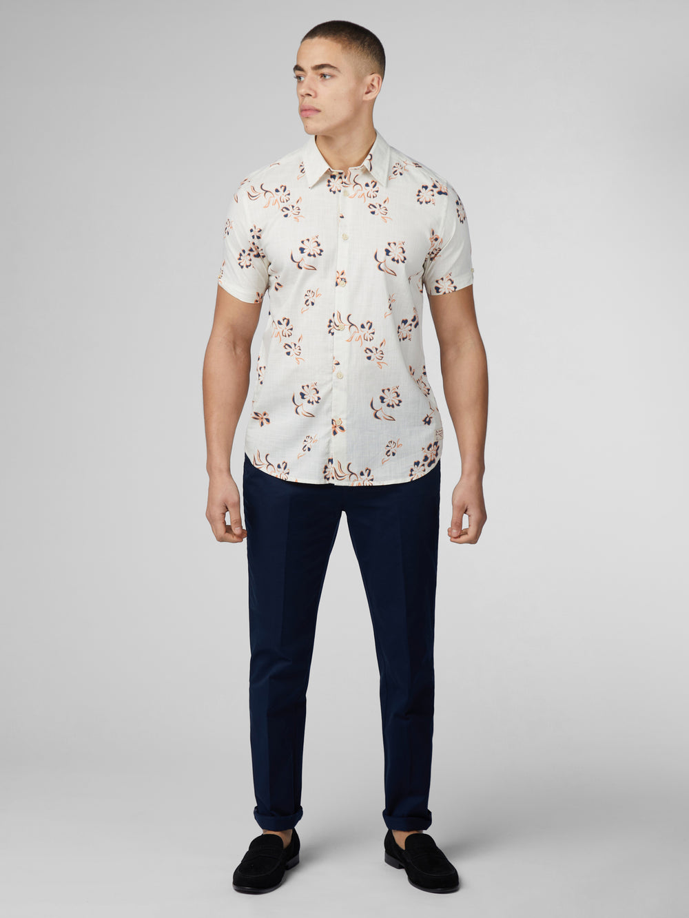 White Ben Sherman Signature Linear Floral Shirts | 4617-UKIRT