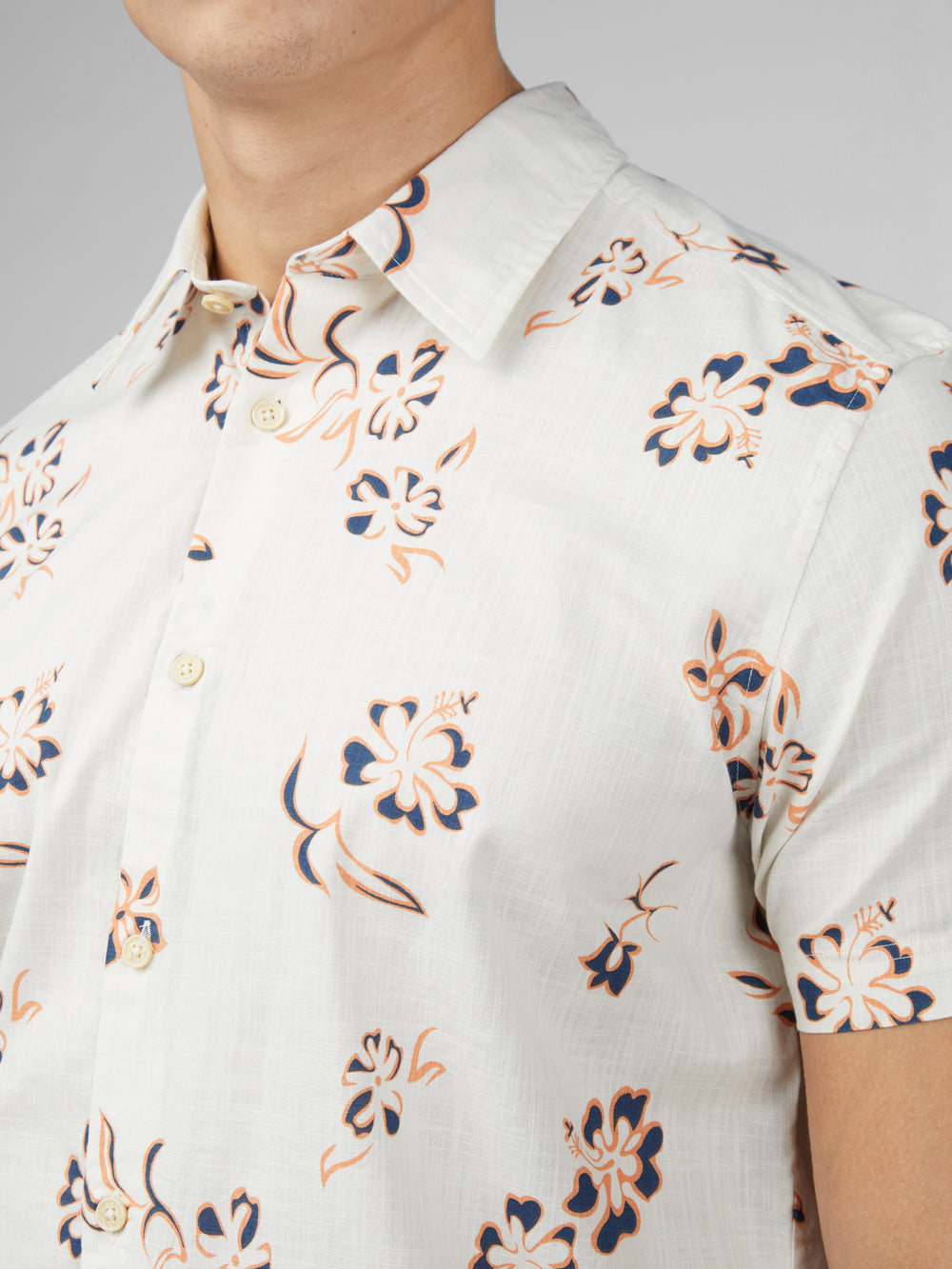 White Ben Sherman Signature Linear Floral Shirts | 4617-UKIRT