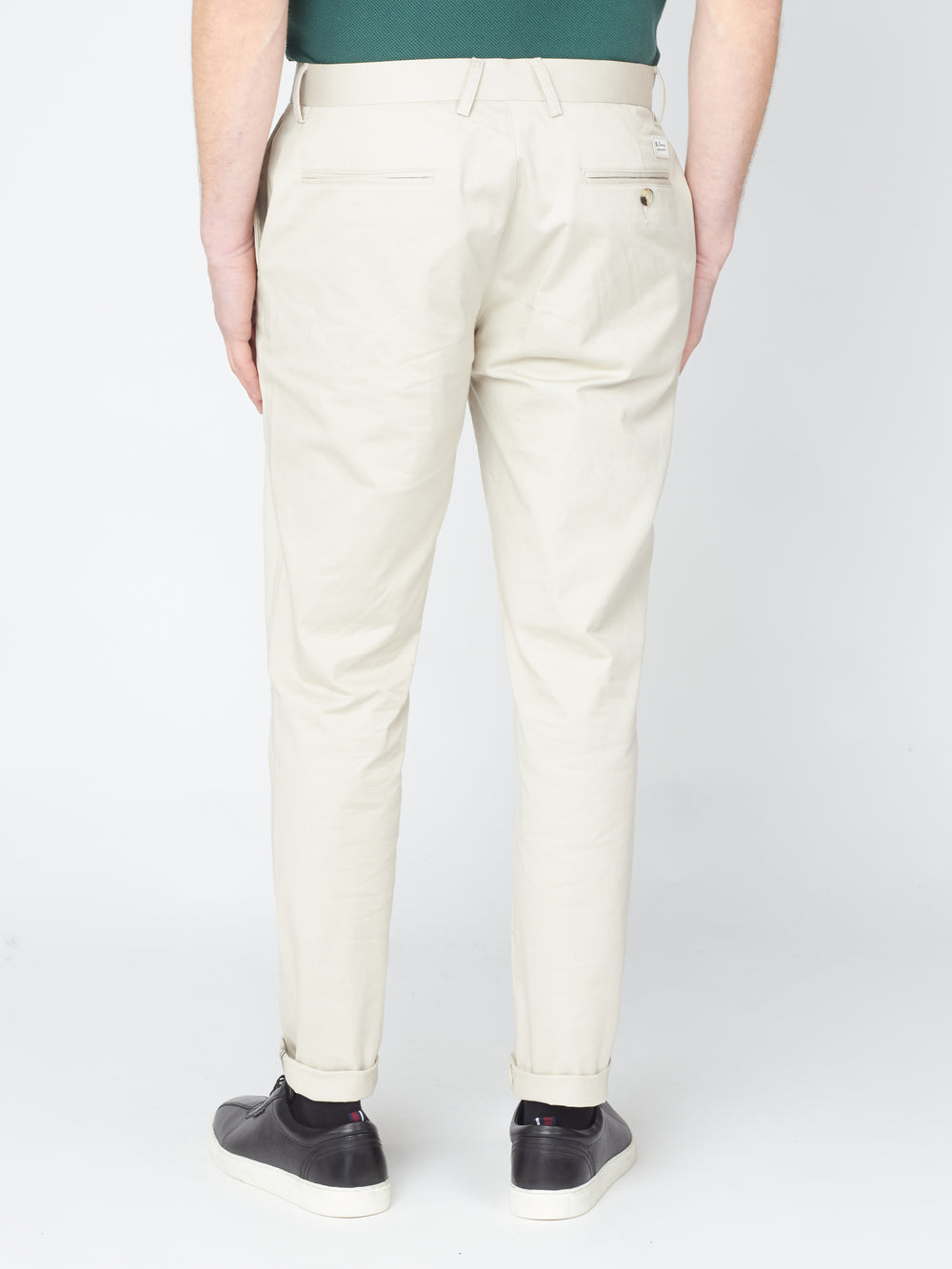 White Ben Sherman Signature Slim Stretch Chino Pants | 7583-ETNBY