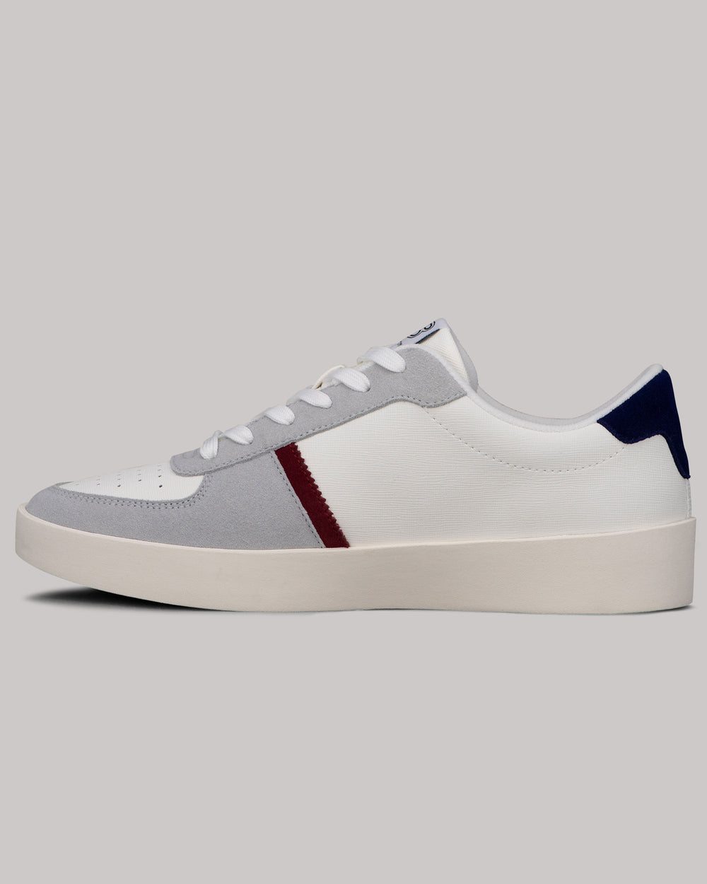 White / Navy Ben Sherman Richmond Sneakers | 0278-TUYXF