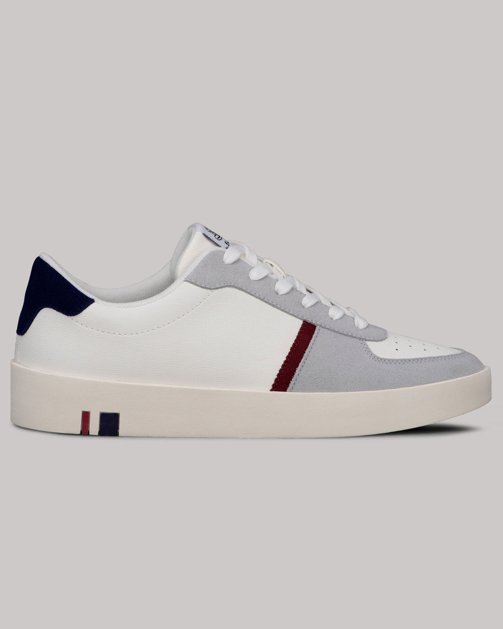 White / Navy Ben Sherman Richmond Sneakers | 0278-TUYXF