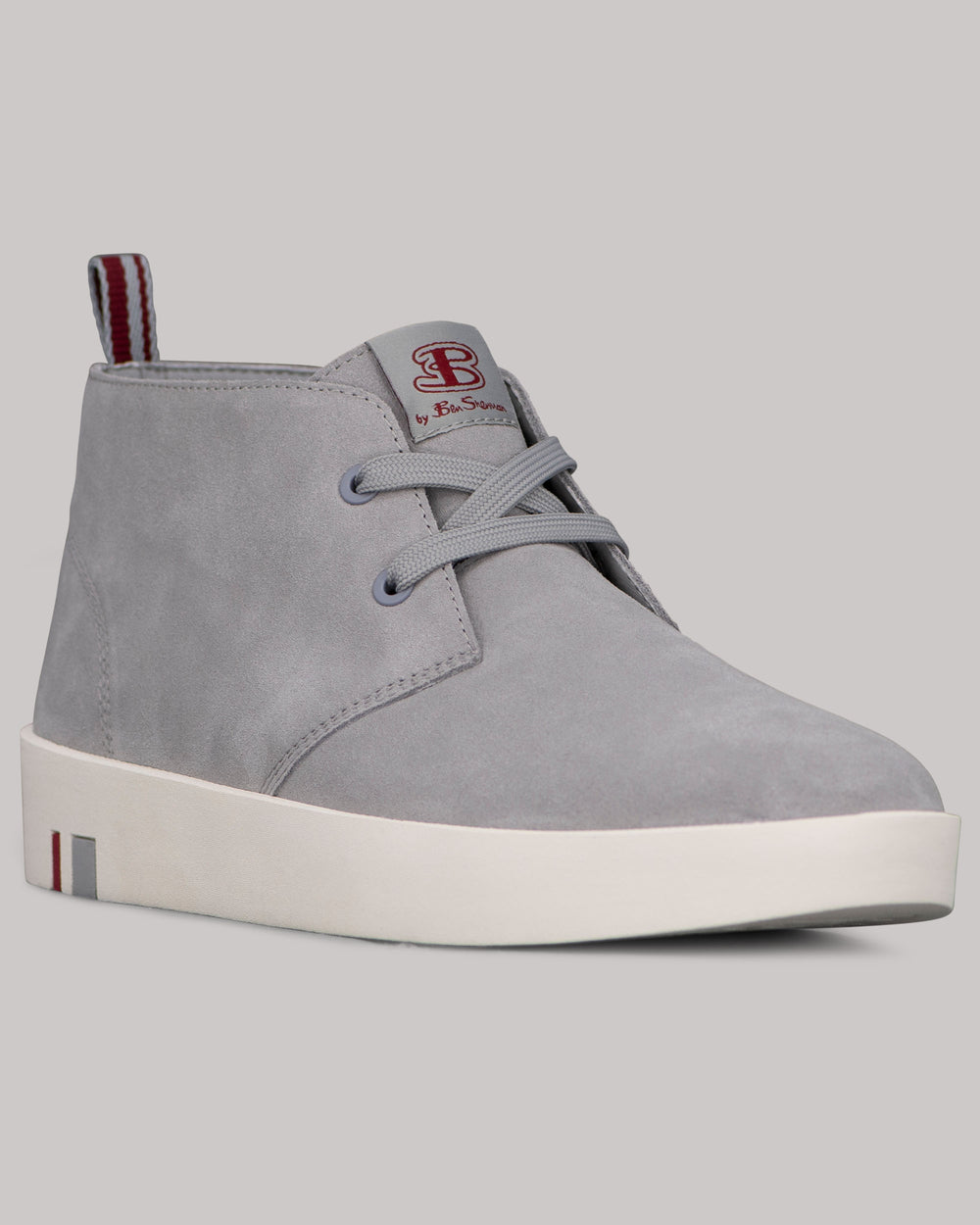 White / Red Ben Sherman Thames Chukka Boots | 3915-XUGTR